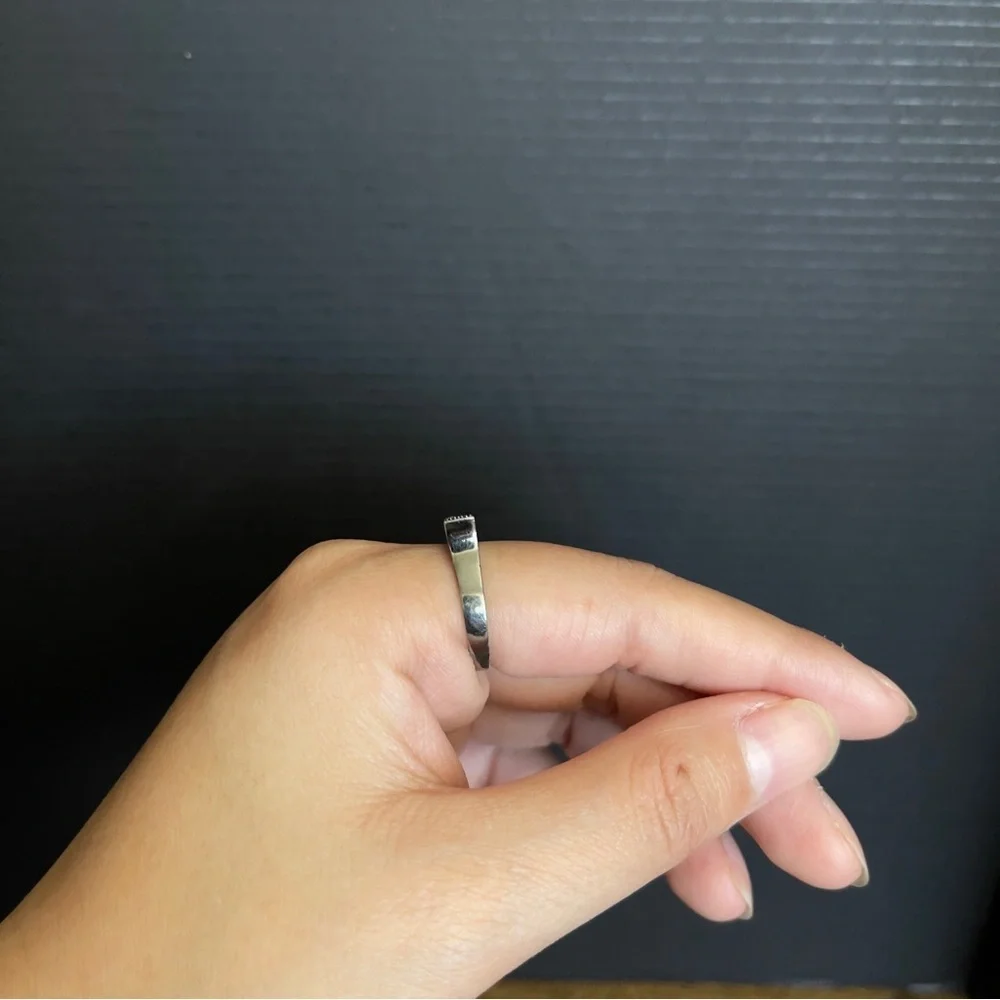 N/A this ring